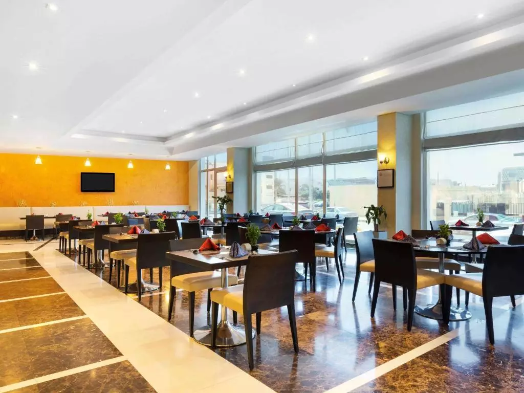 ibis Muscat